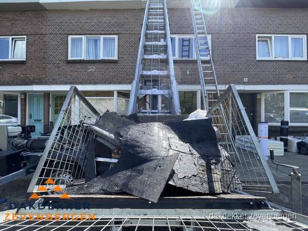 Kosten dakreparatie: dakschade aan flatgebouw in Zevenbergen Kosten dakreparatie: dakschade aan flatgebouw in Zevenbergen